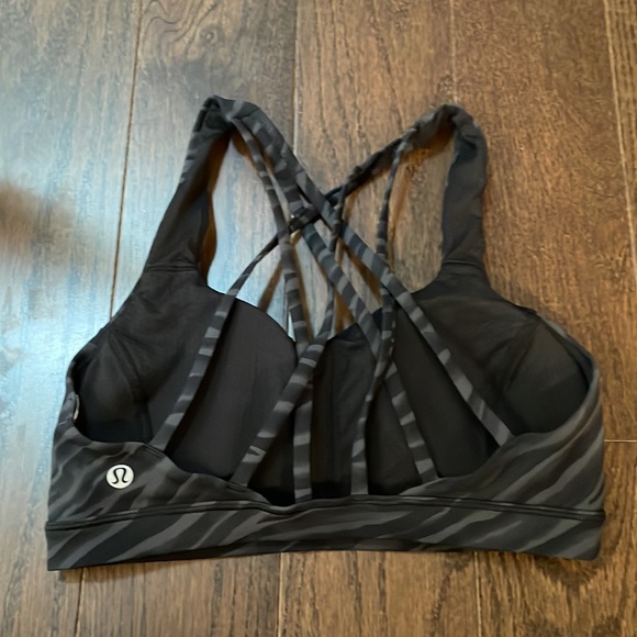 Lululemon Free To Be Serene Bra Womens Size 4 Le Tigre Camo Deep Coal Multi - Picture 3 of 6